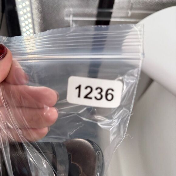 AGL Womens Monika Ballet Flat Size 34 4 Black Leather Shoe Cap Toe Italy - Picture 11 of 11